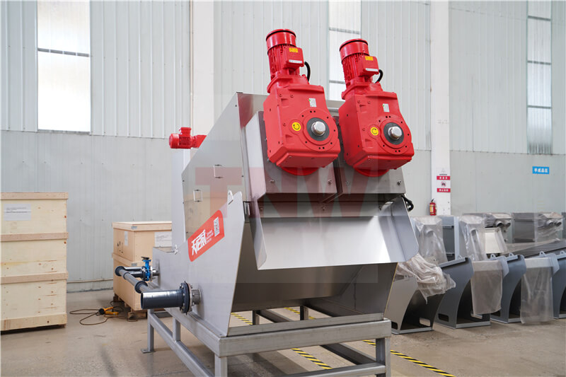 疊螺機在污泥處理中相比其他脫水設備優勢